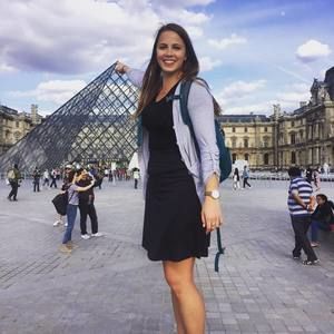 Meet your Posher, Hollis